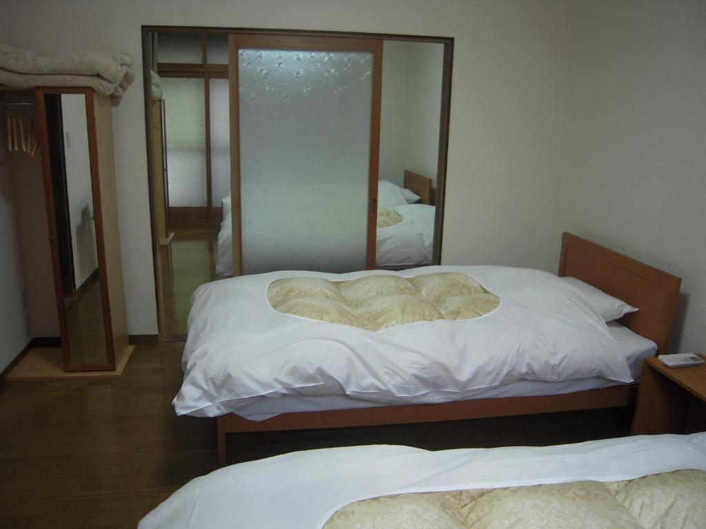 Nakaya House Villa Hatsukaichi Room photo
