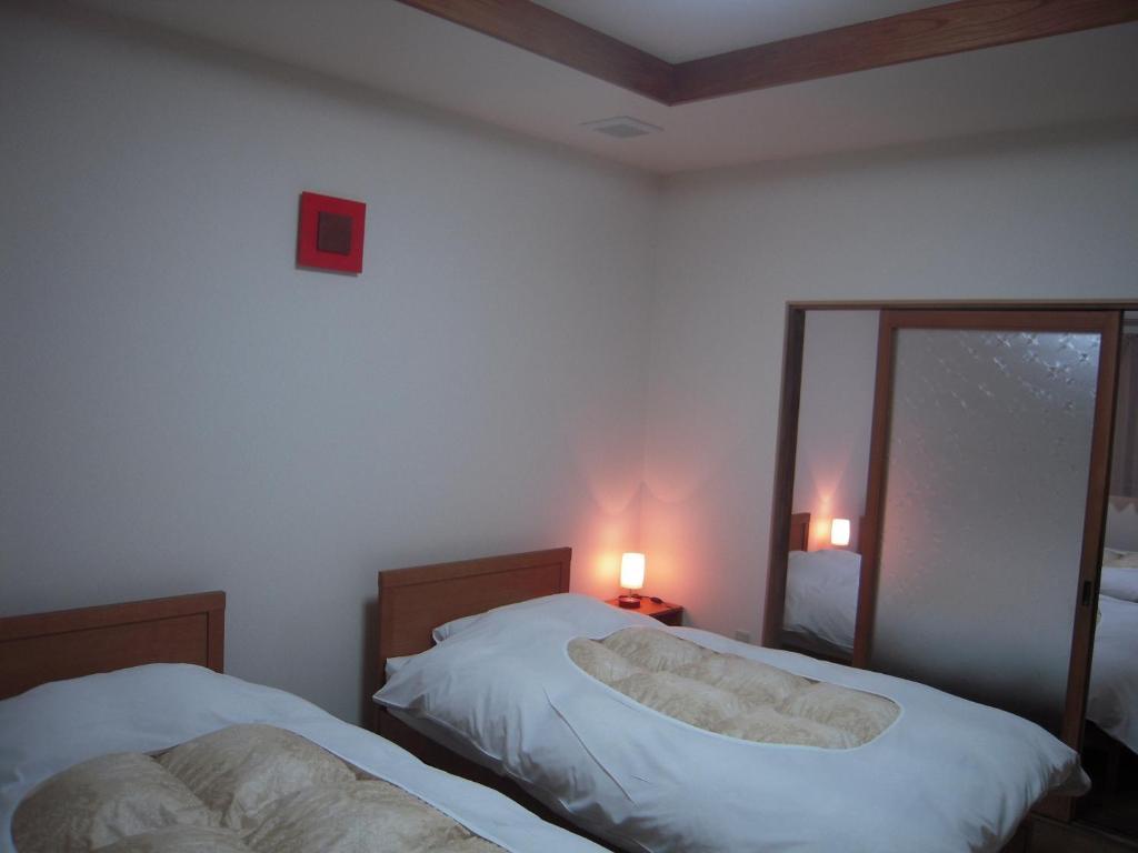 Nakaya House Villa Hatsukaichi Room photo